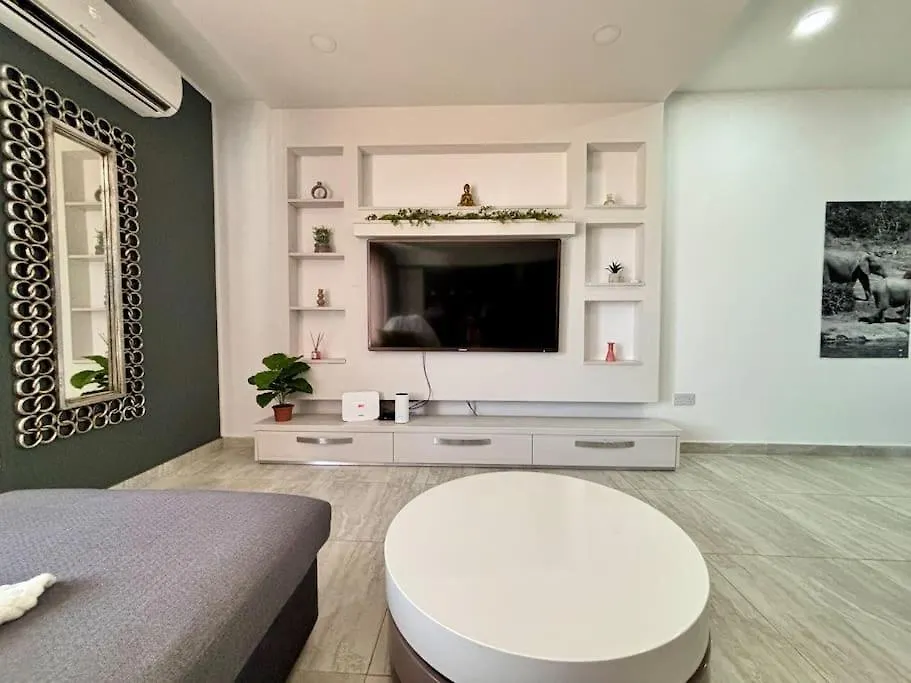 Elegant 2 Bedroom Penthouse St Julians Stj110 St. Julian's Lägenhet